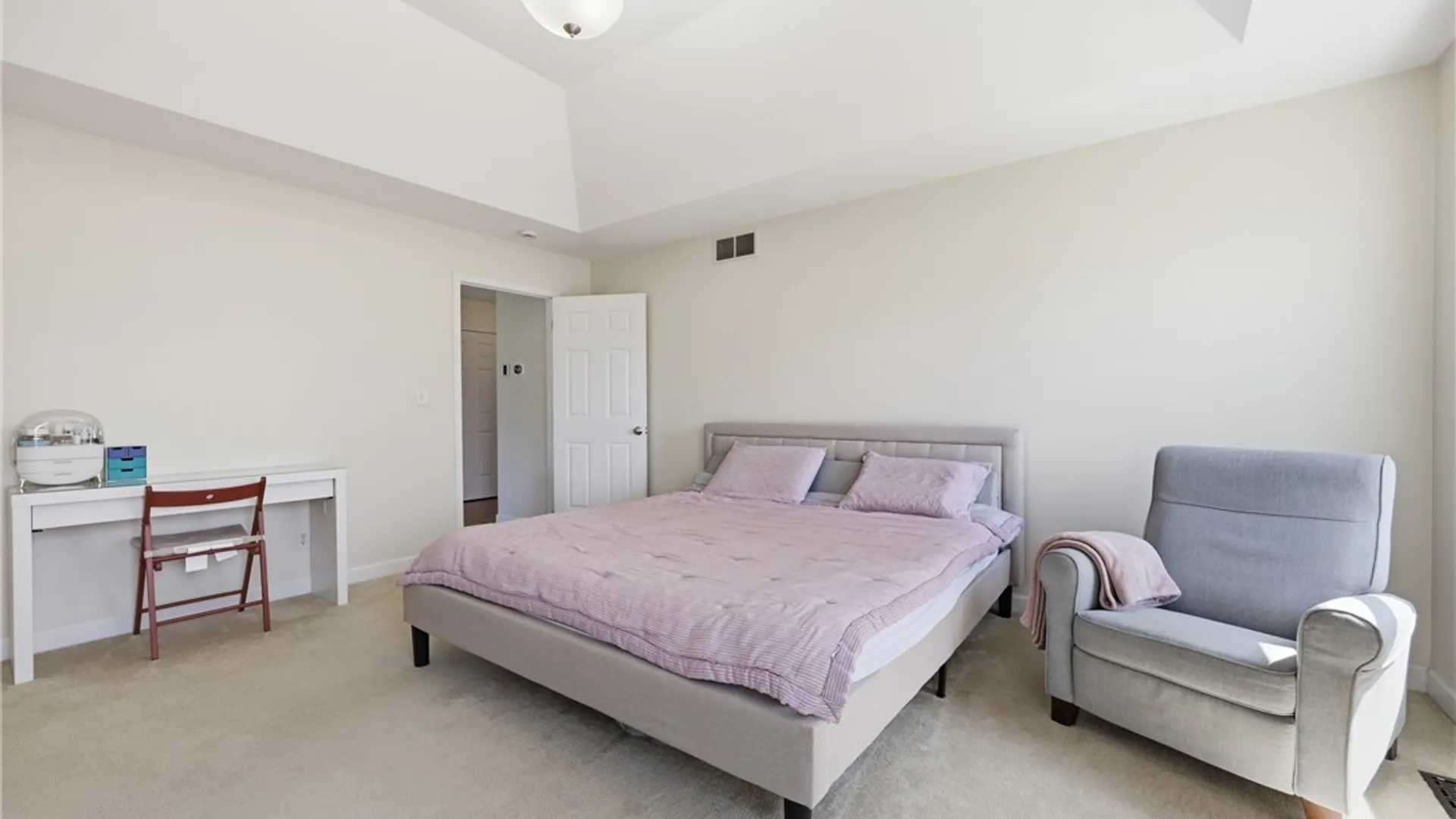 Property at 98 Morris Crescent, West Seneca, NY 14224 21