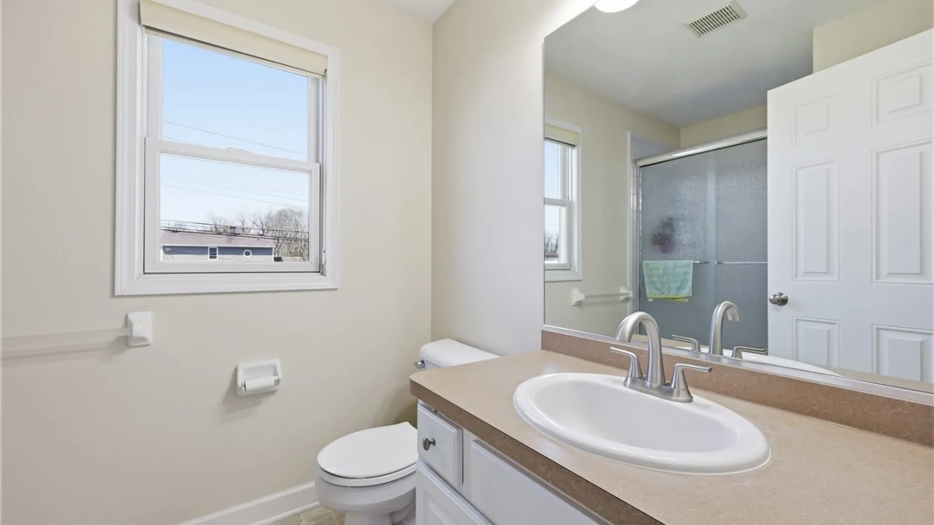 Property at 98 Morris Crescent, West Seneca, NY 14224 22