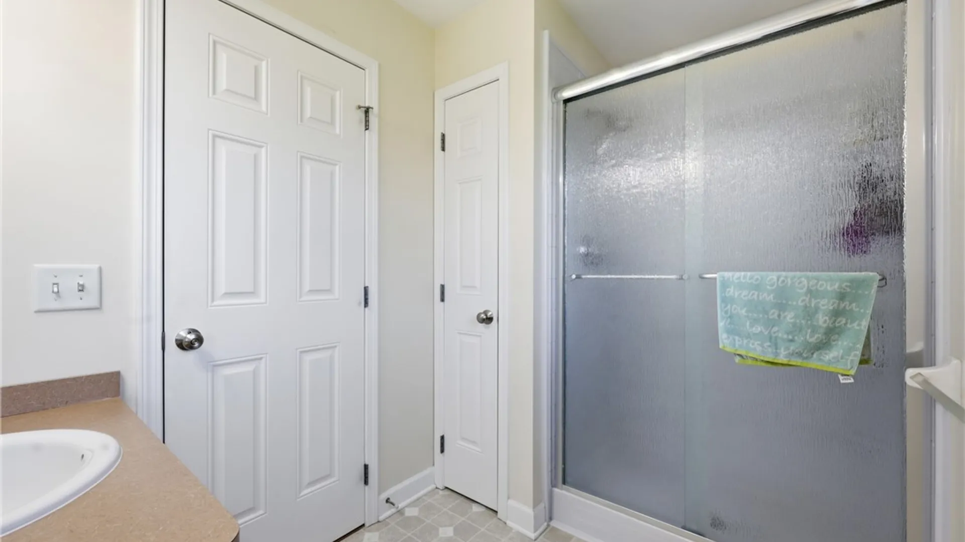 Property at 98 Morris Crescent, West Seneca, NY 14224 23