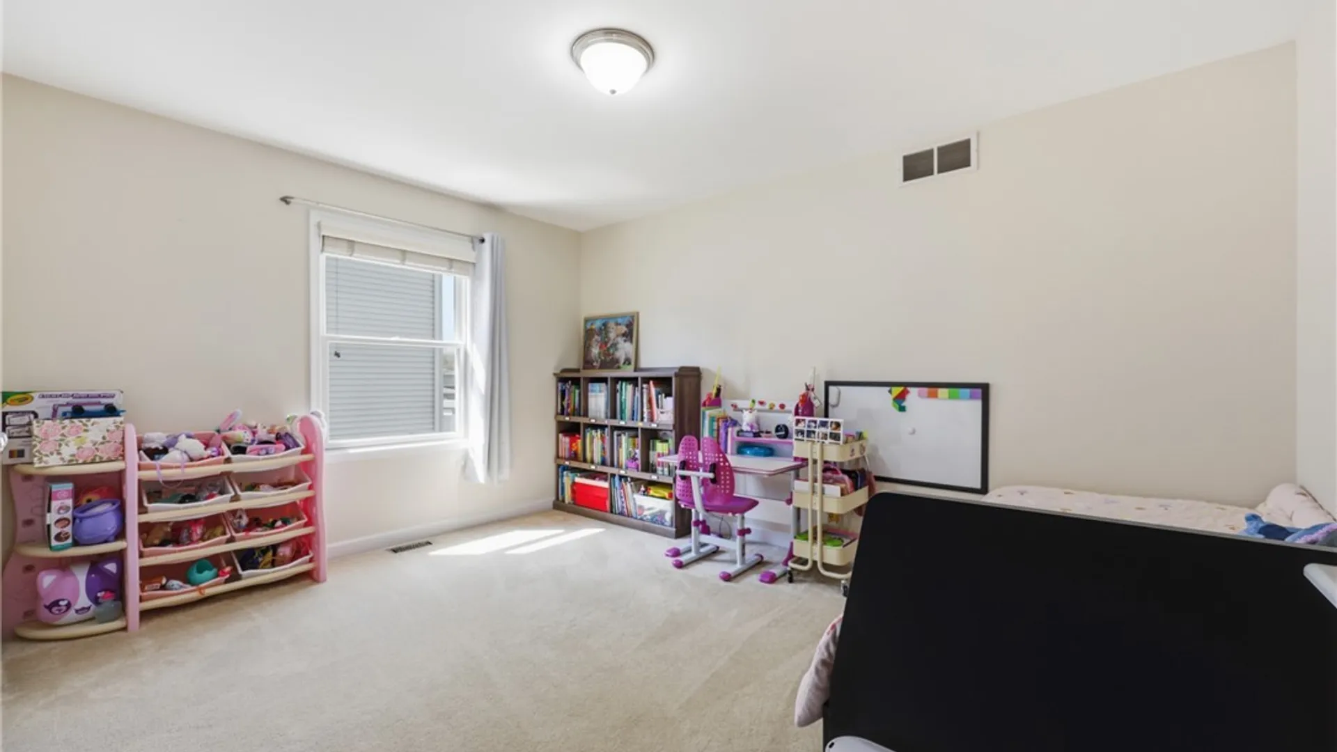 Property at 98 Morris Crescent, West Seneca, NY 14224 27