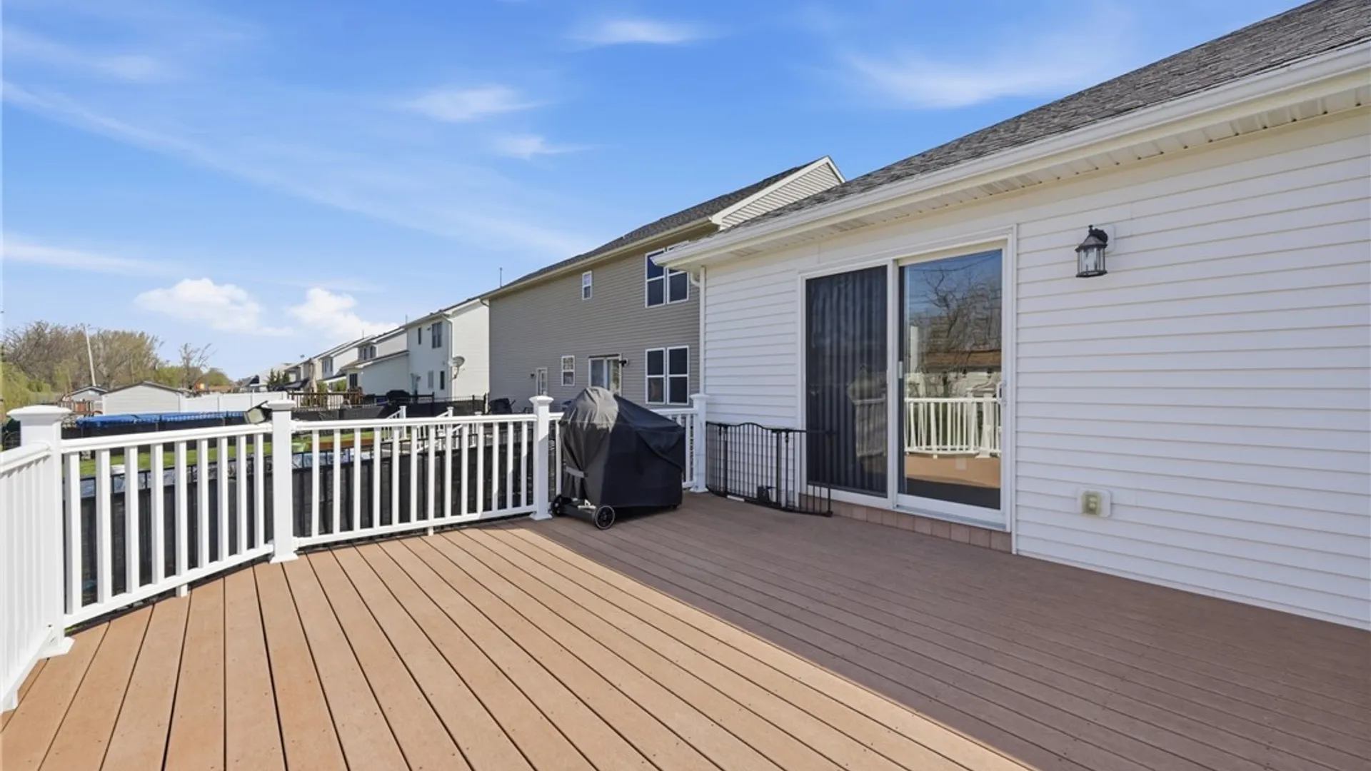 Property at 98 Morris Crescent, West Seneca, NY 14224 34