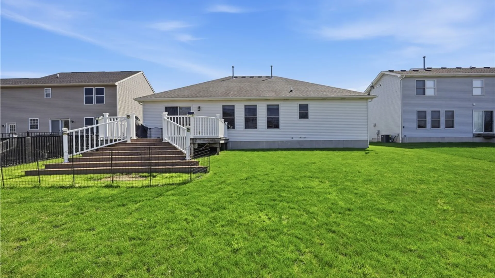 Property at 98 Morris Crescent, West Seneca, NY 14224 36