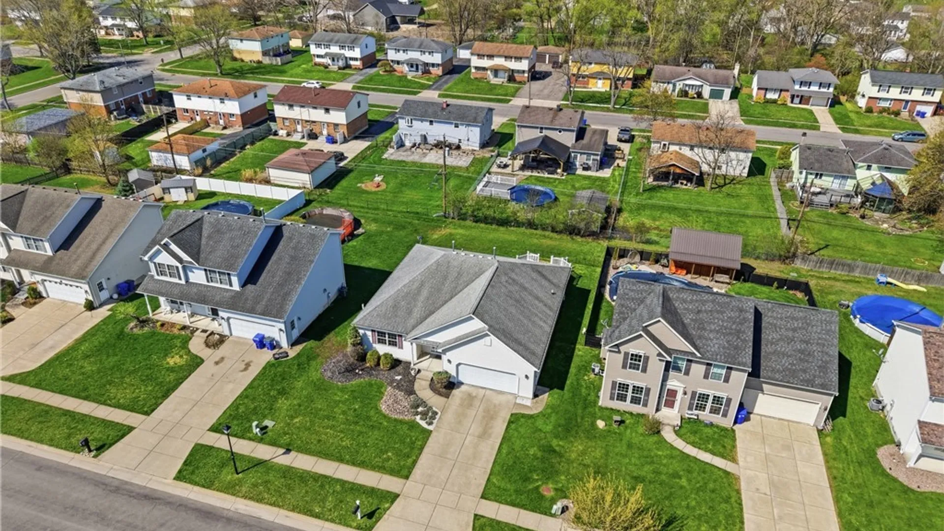 Property at 98 Morris Crescent, West Seneca, NY 14224 39