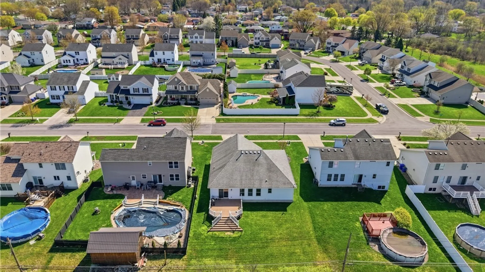 Property at 98 Morris Crescent, West Seneca, NY 14224 41