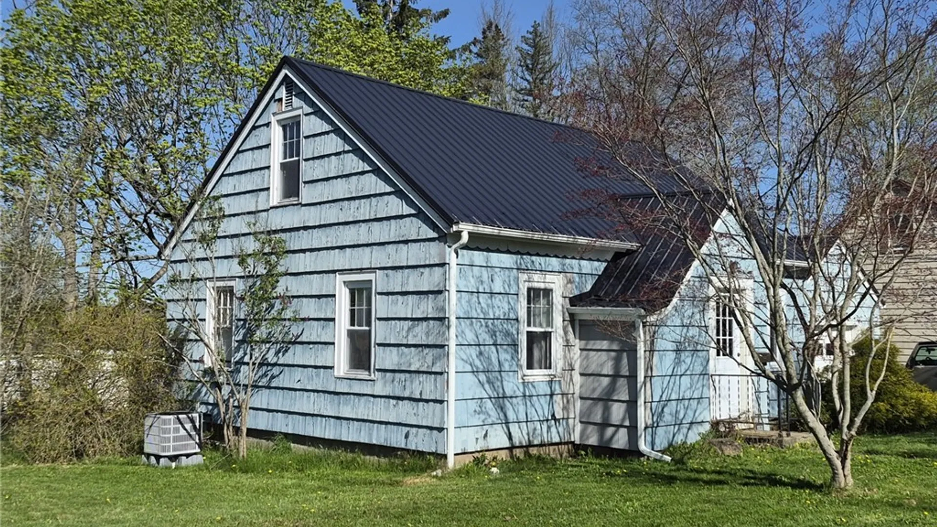 Property at 220 Chautauqua Avenue, Jamestown, NY 14701 2