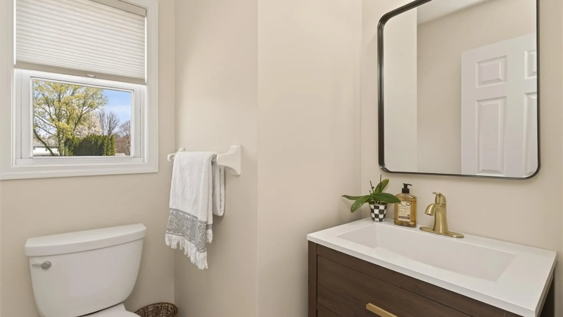 Property at 271 Ida Red Lane, Greece, NY 14626 19