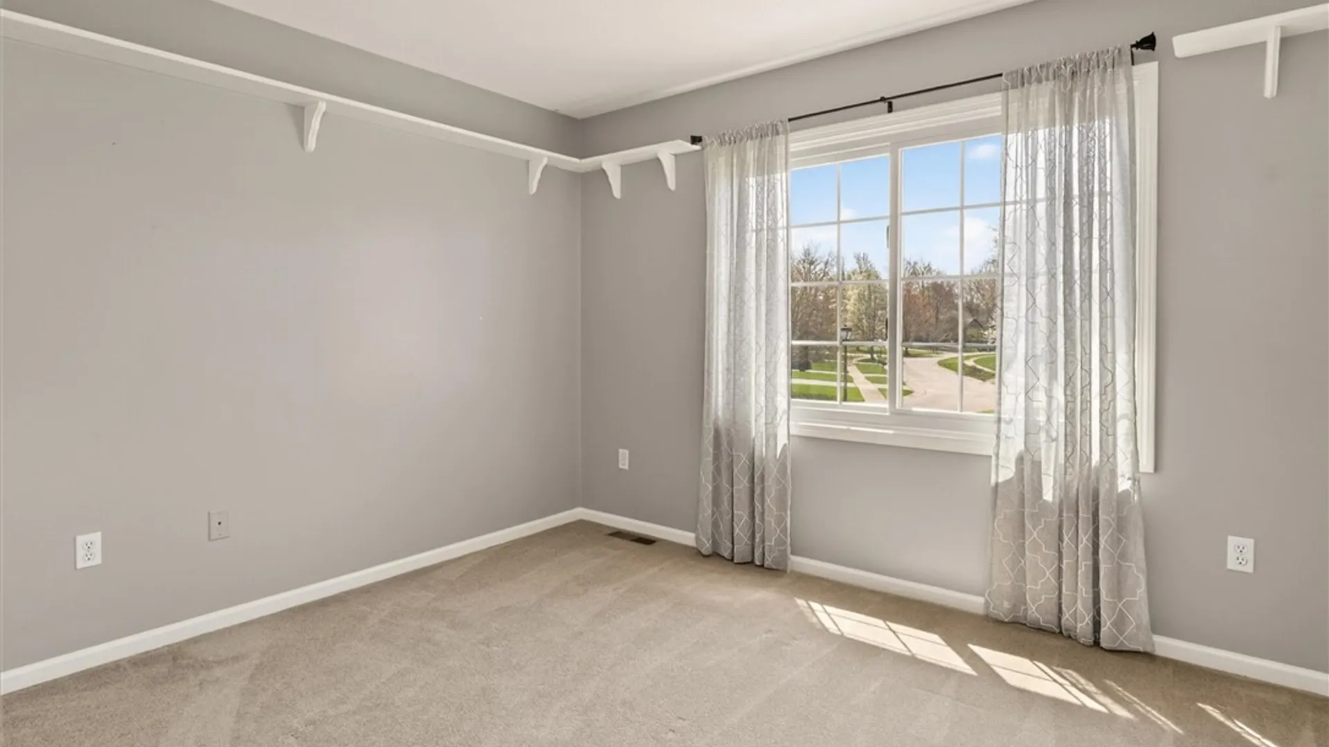 Property at 271 Ida Red Lane, Greece, NY 14626 28