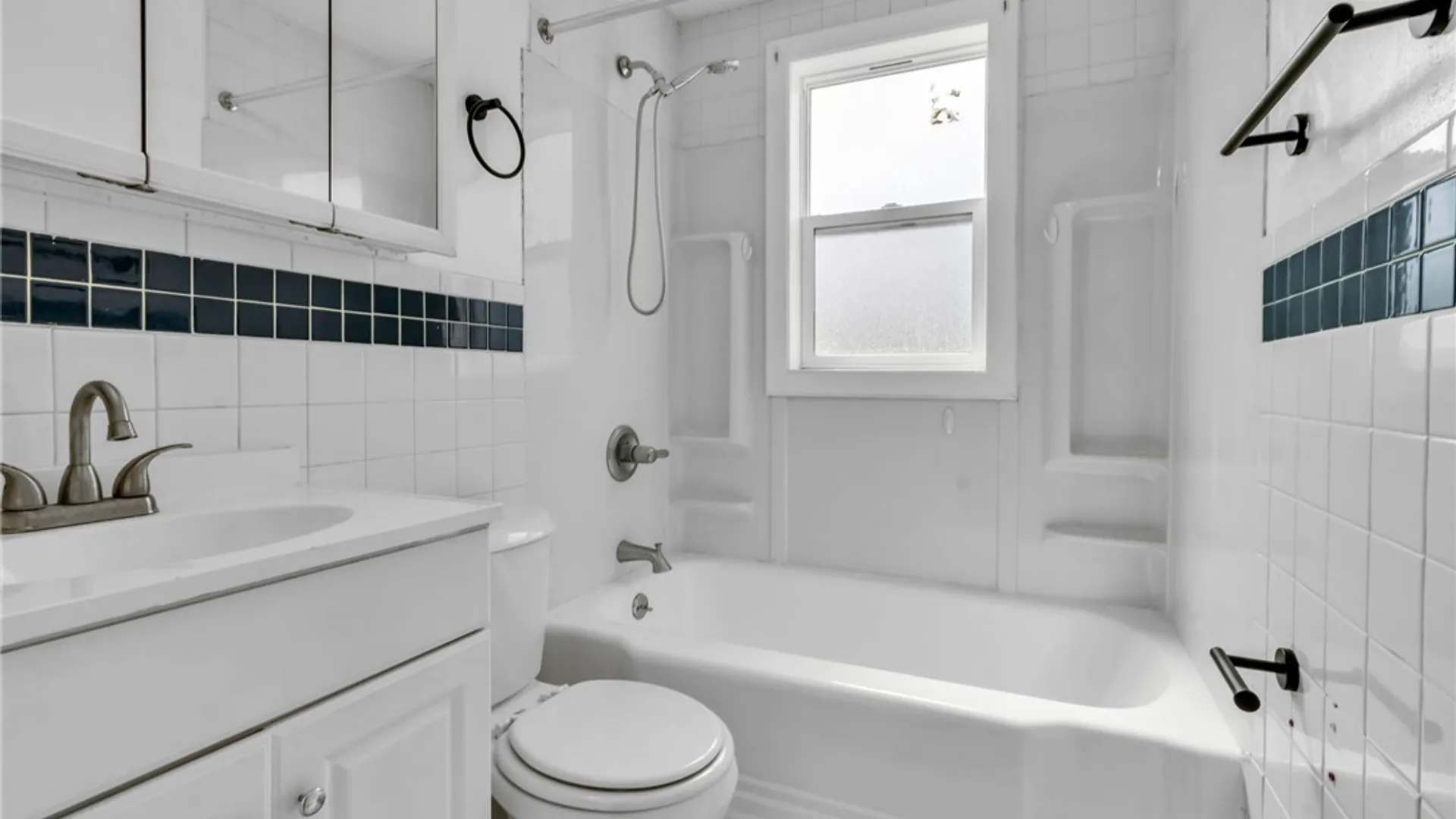 Property at 33 Tussing Lane, Tonawanda, NY 14150 15