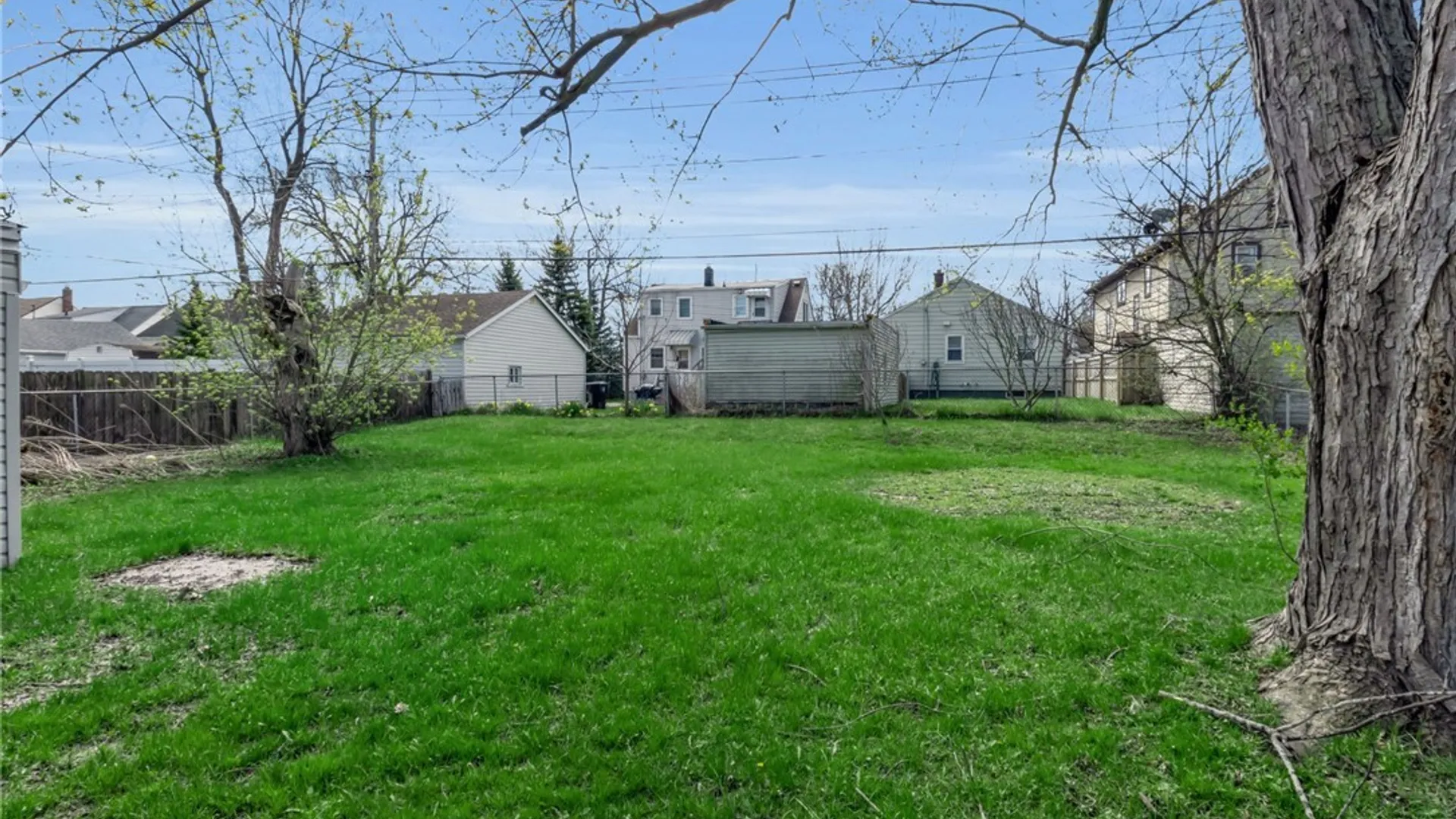 Property at 33 Tussing Lane, Tonawanda, NY 14150 33