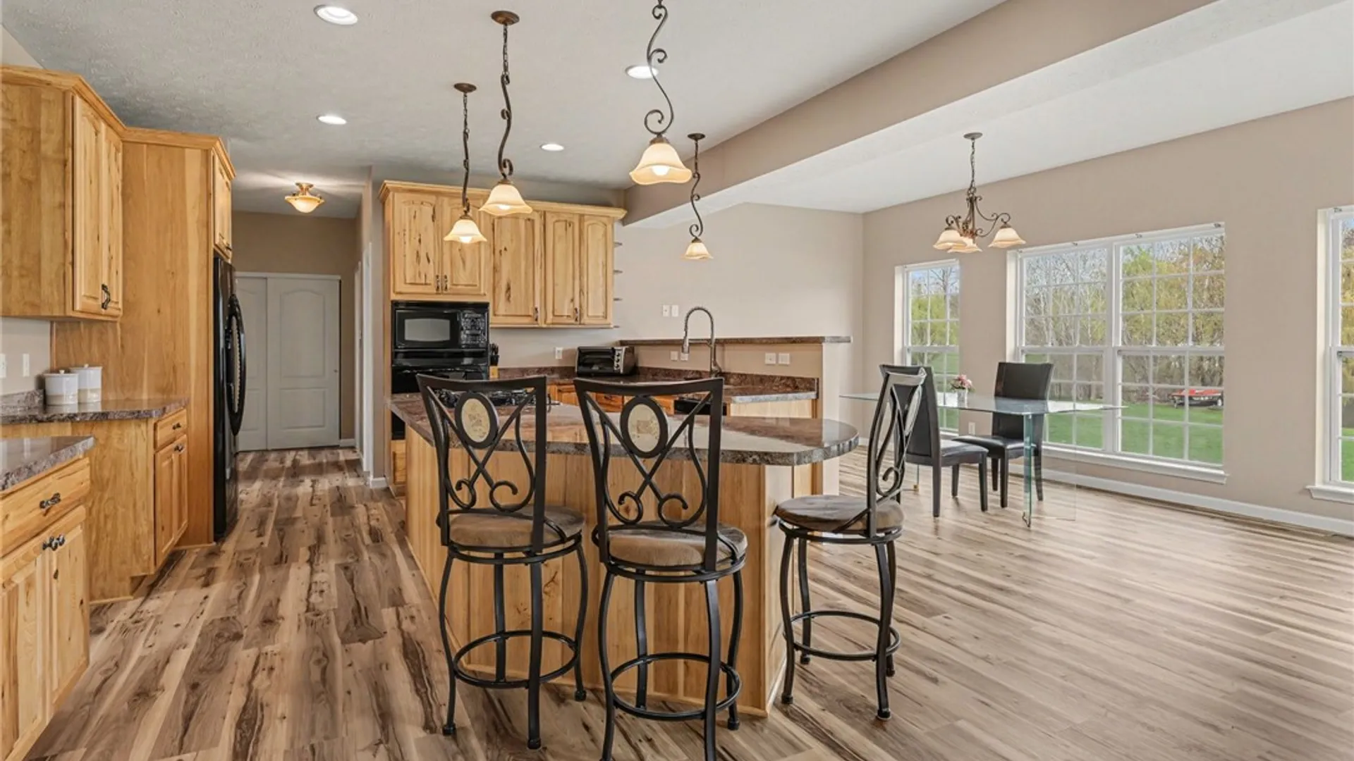 Property at 35 Longton Pl, Henrietta, NY 14586 11