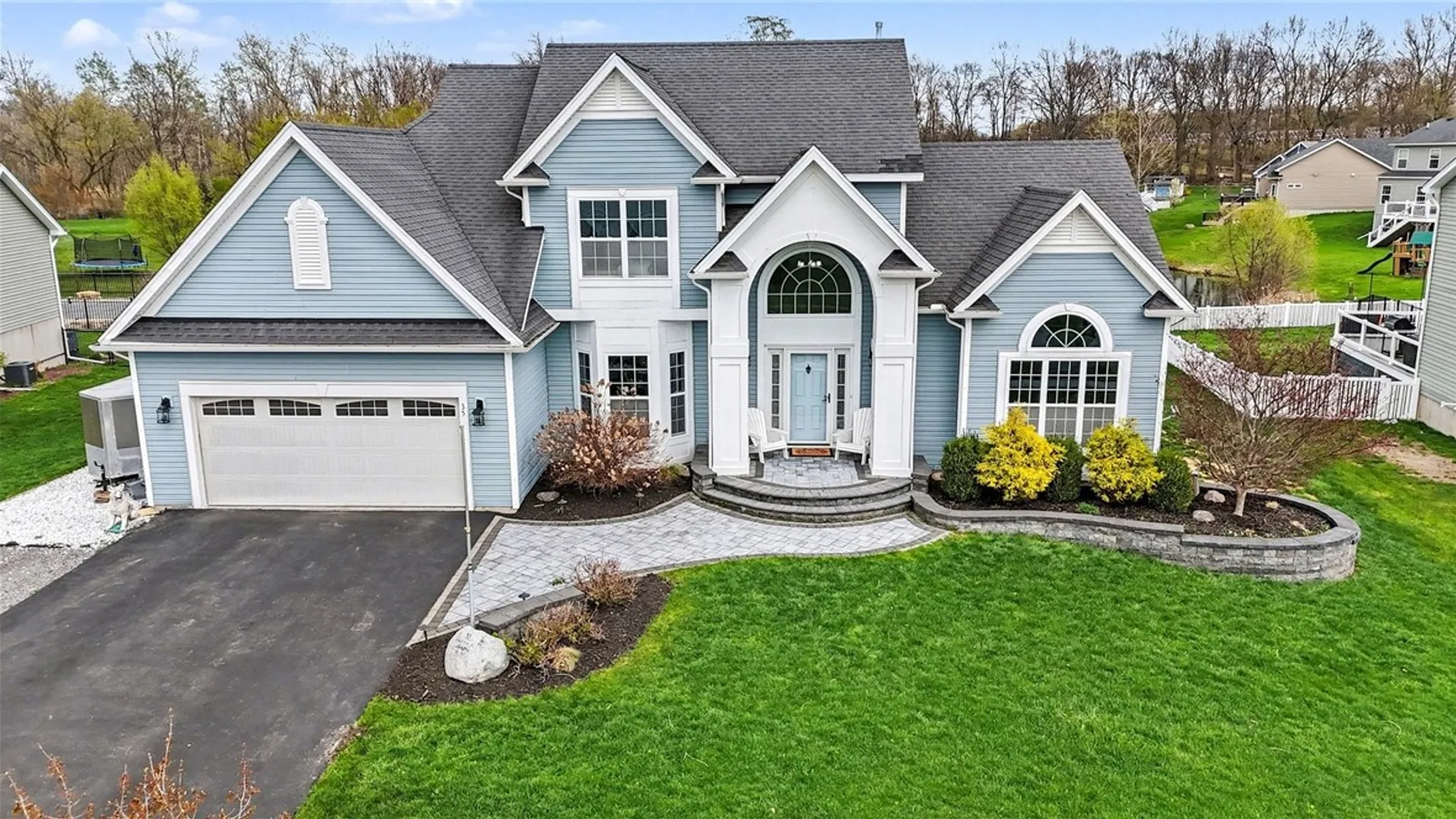 Property at 35 Longton Pl, Henrietta, NY 14586 2