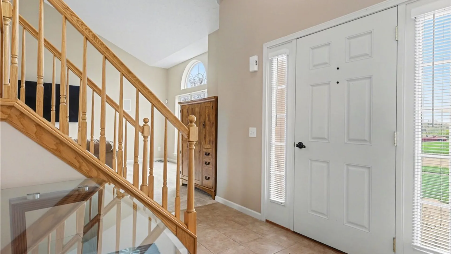 Property at 35 Longton Pl, Henrietta, NY 14586 3