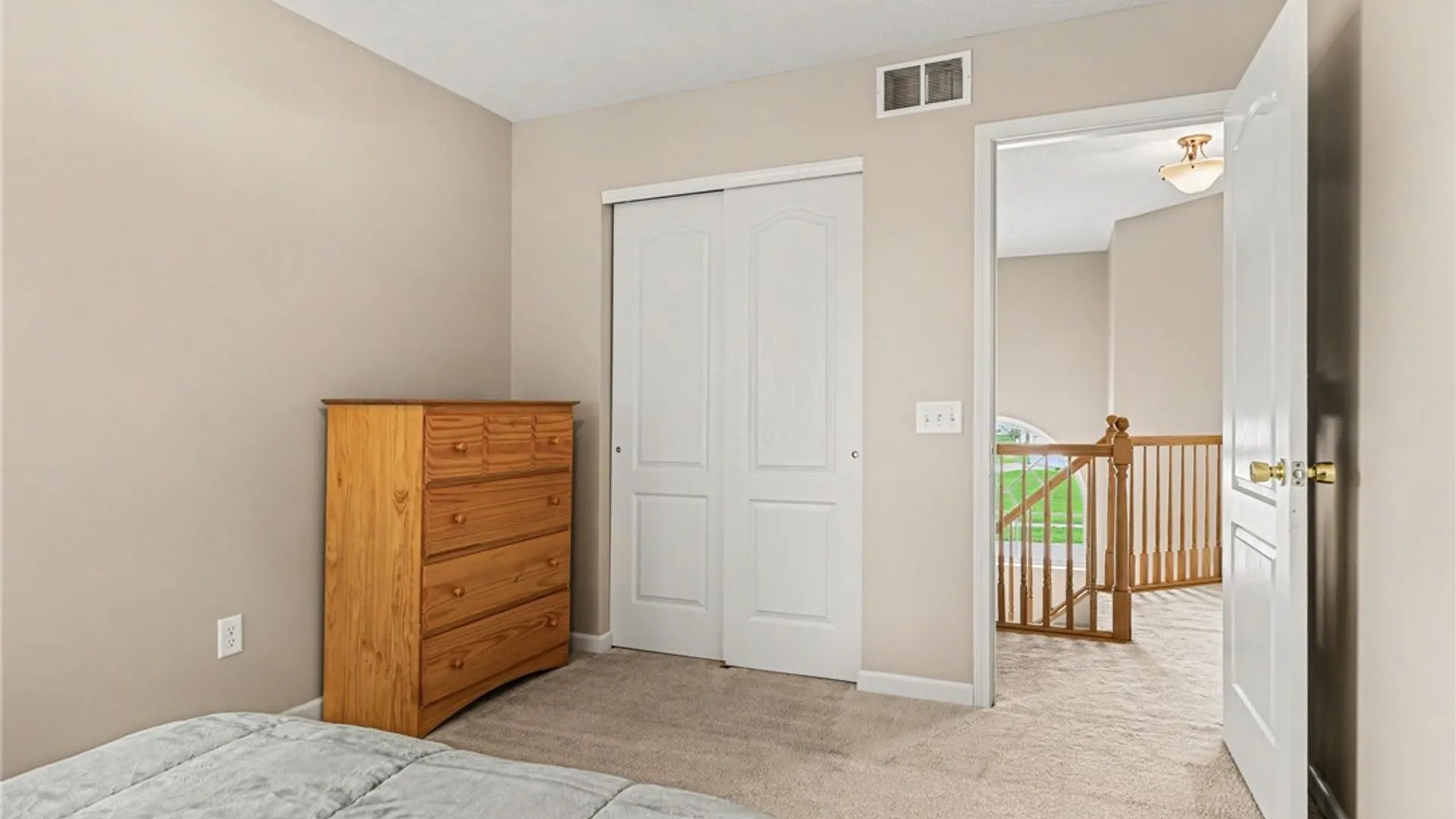 Property at 35 Longton Pl, Henrietta, NY 14586 35