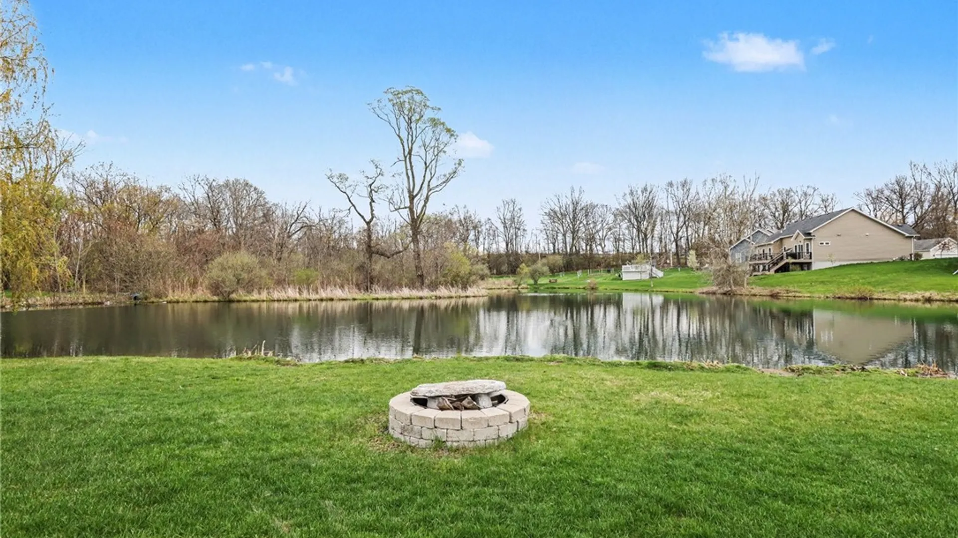 Property at 35 Longton Pl, Henrietta, NY 14586 38