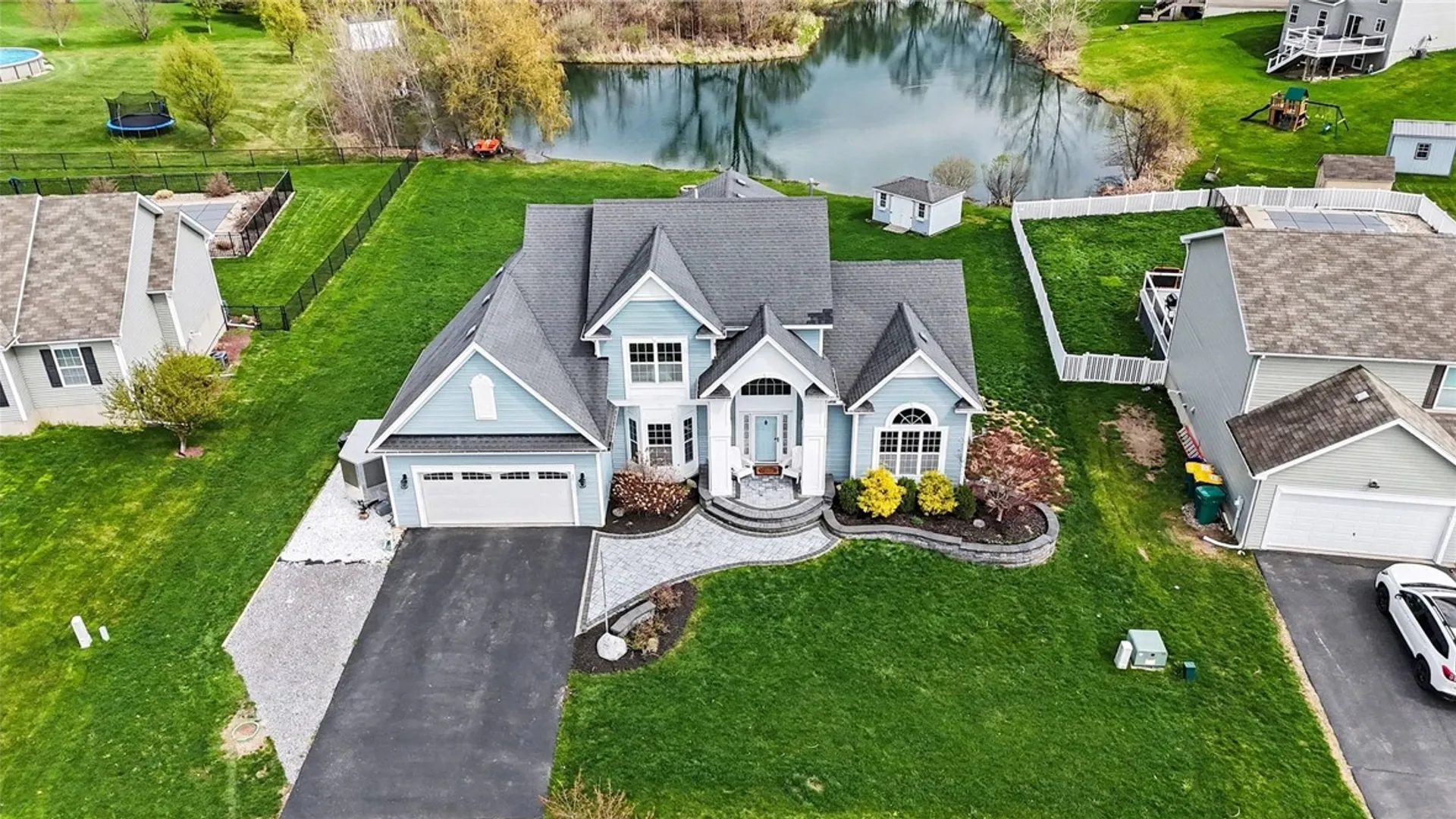 Property at 35 Longton Pl, Henrietta, NY 14586 42