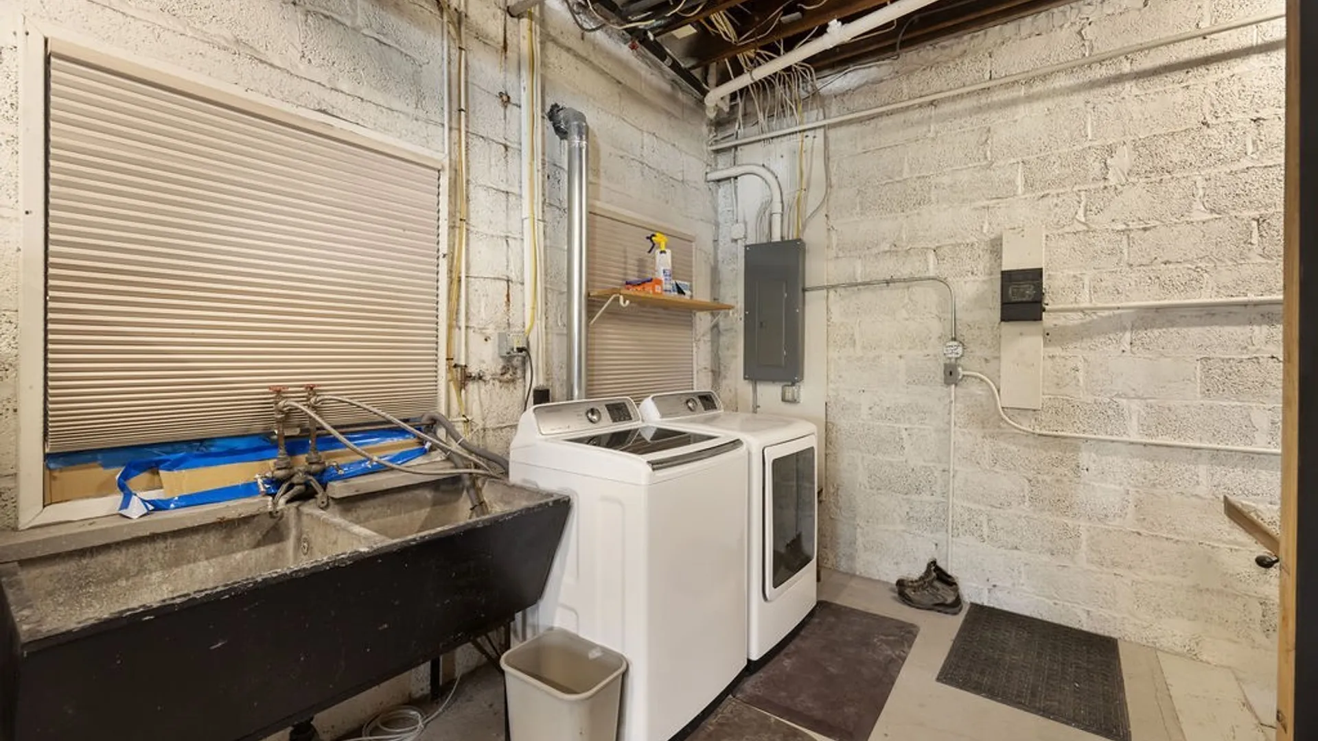 Property at 3401 James Street, Syracuse, NY 13206 22