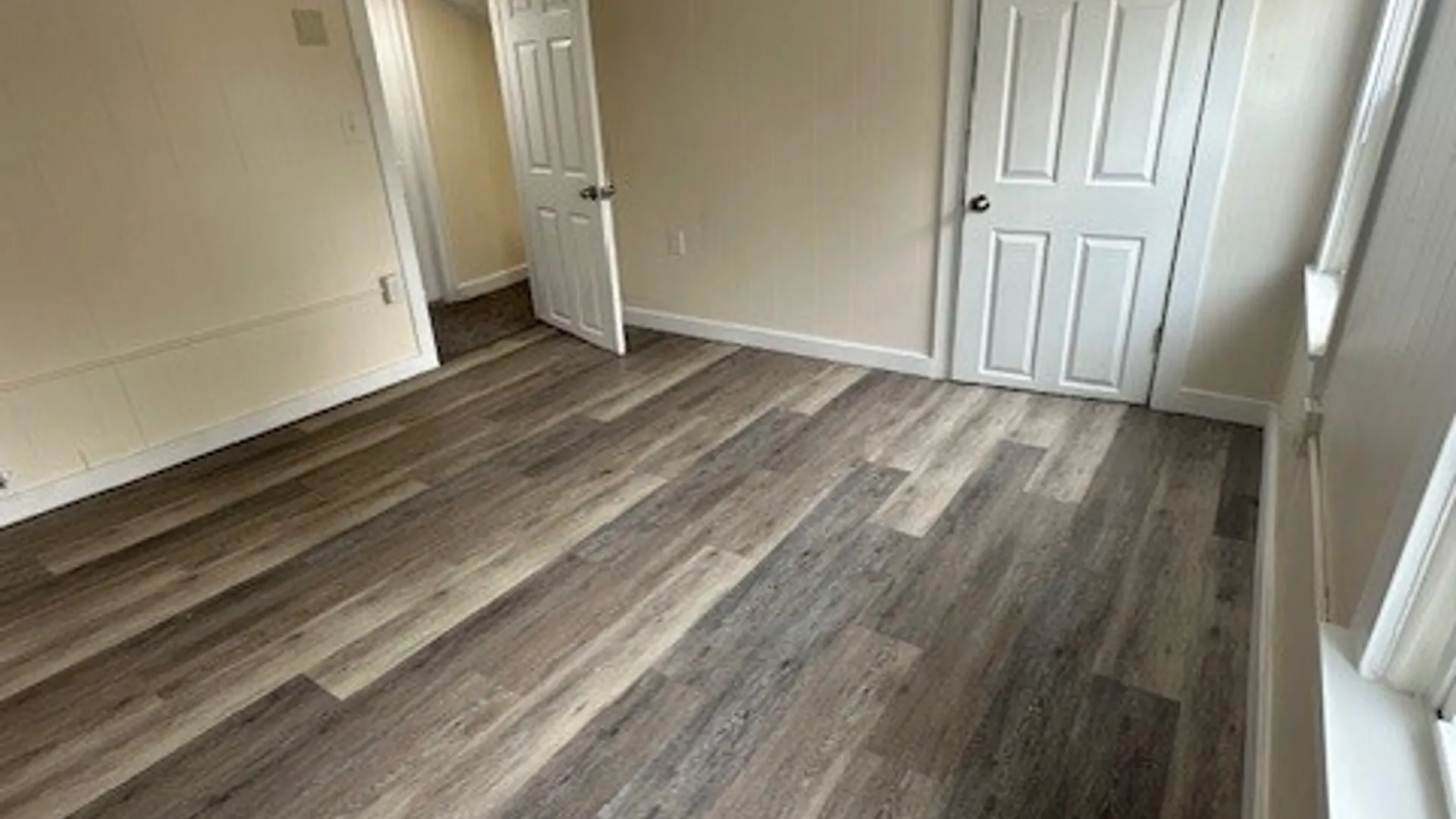 Property at 6 Lake Avenue, Auburn, NY 13021 16