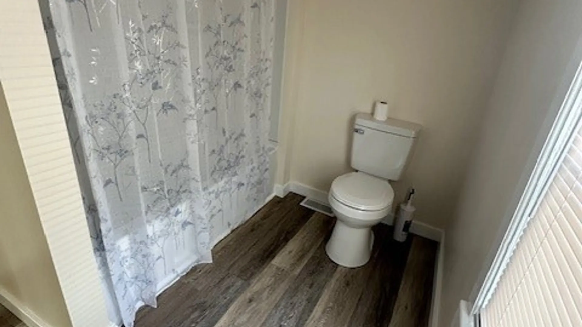 Property at 6 Lake Avenue, Auburn, NY 13021 9