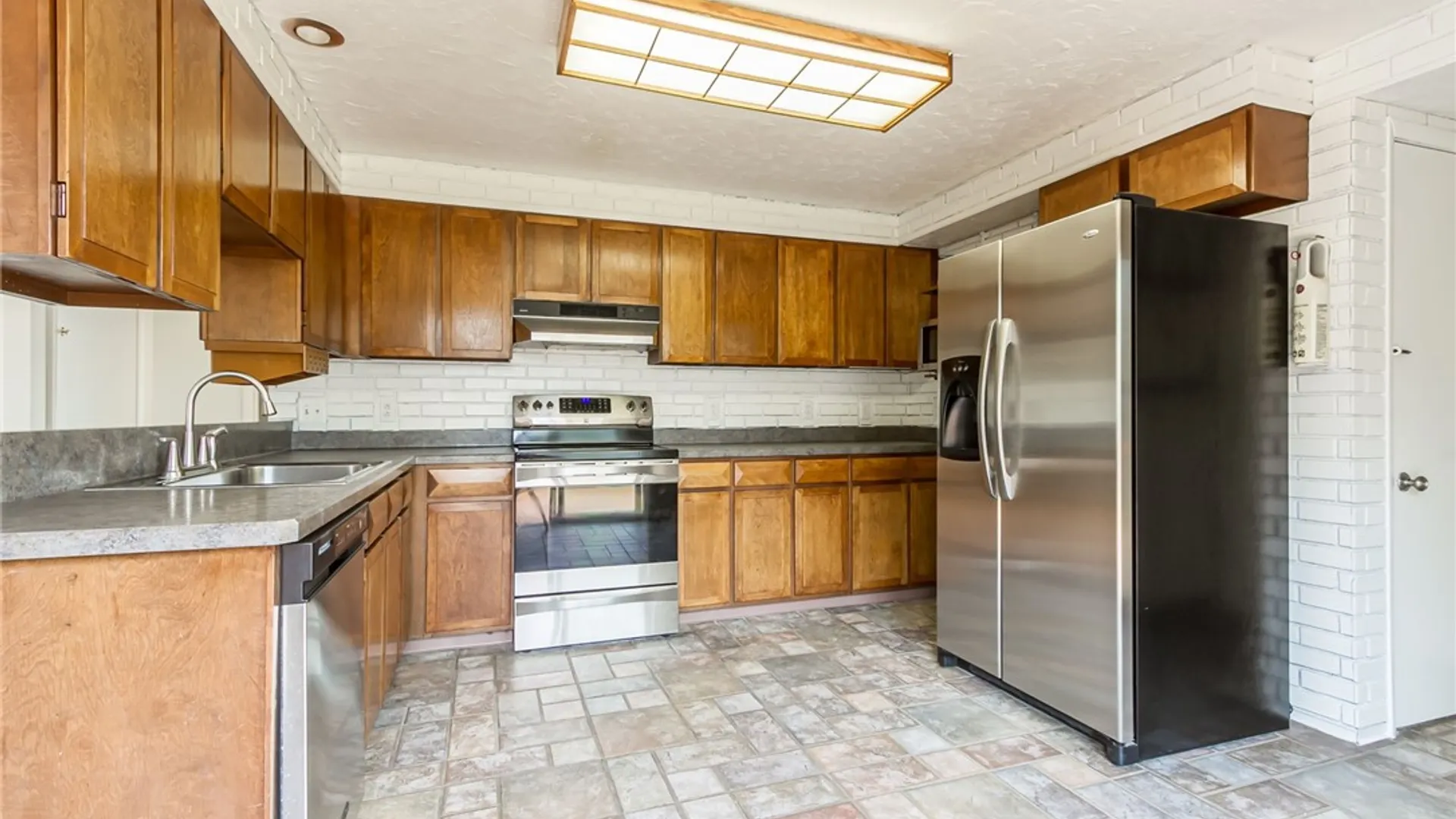 Property at 504 Black Walnut Drive, Greece, NY 14615 13