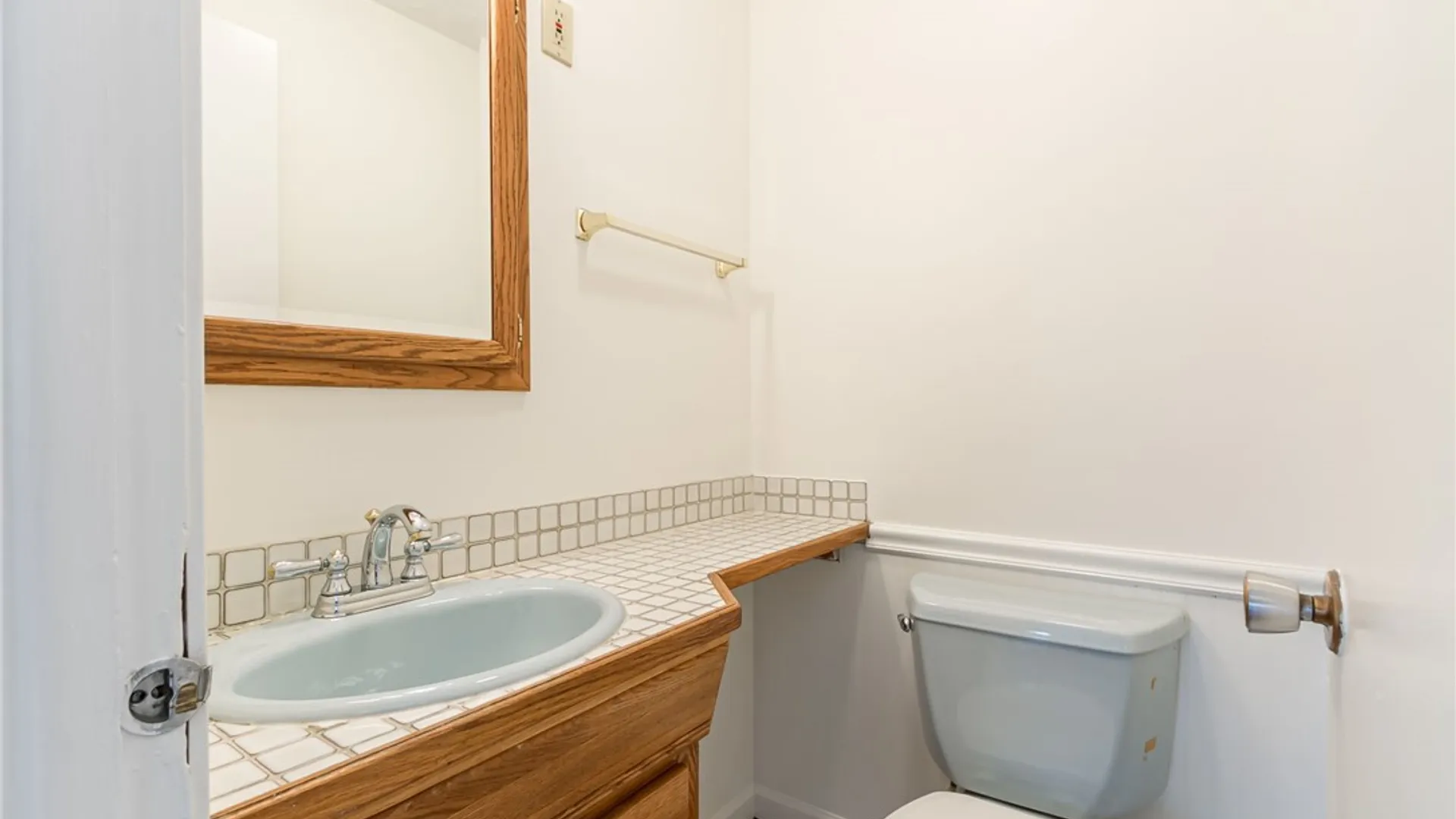 Property at 504 Black Walnut Drive, Greece, NY 14615 18