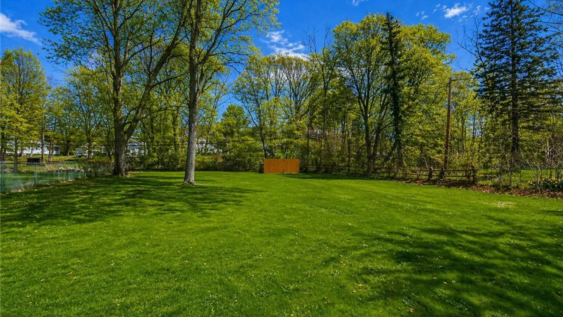 Property at 504 Black Walnut Drive, Greece, NY 14615 34