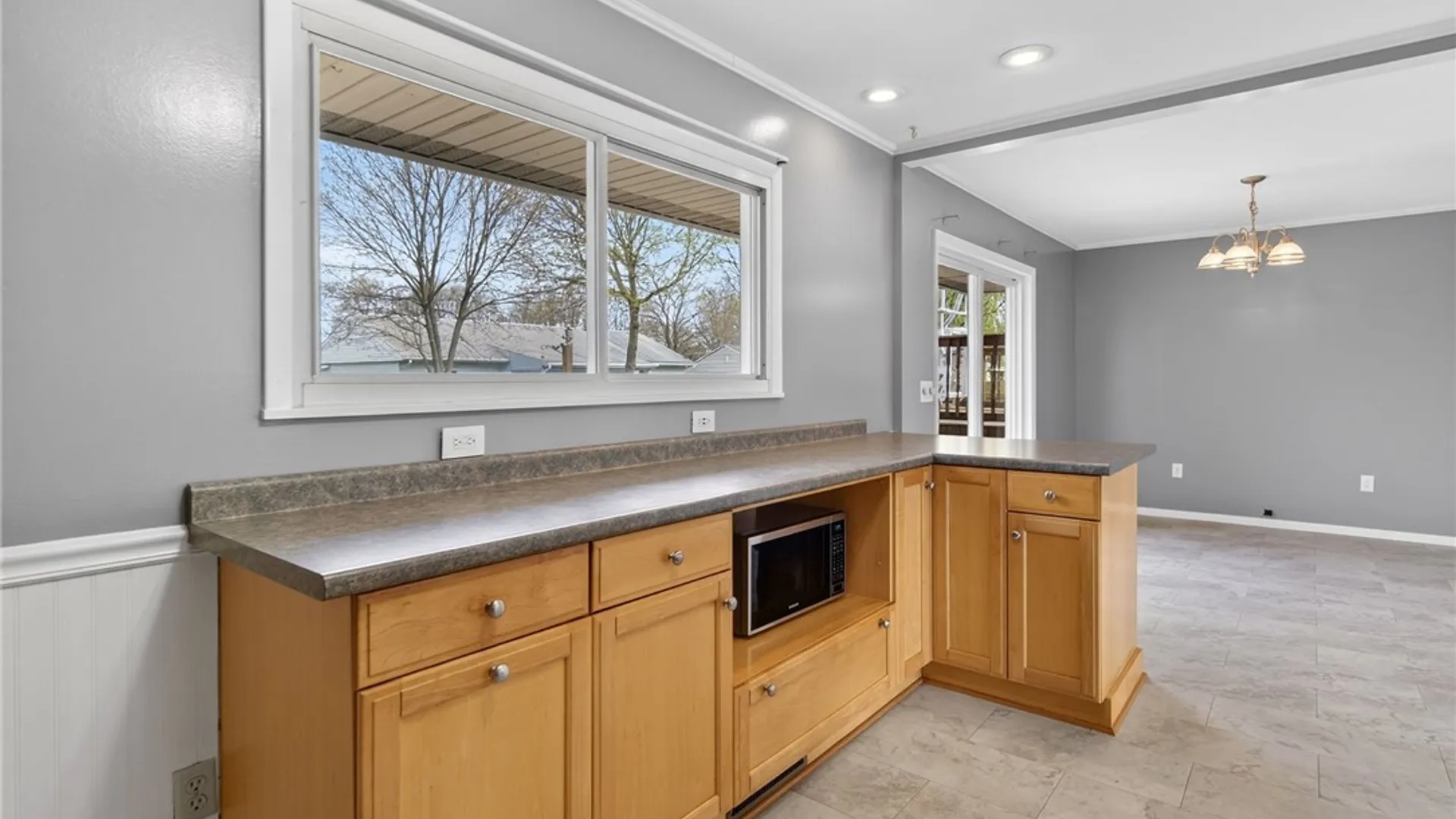 Property at 813 Lamont Circle, Cortlandville, NY 13045 11