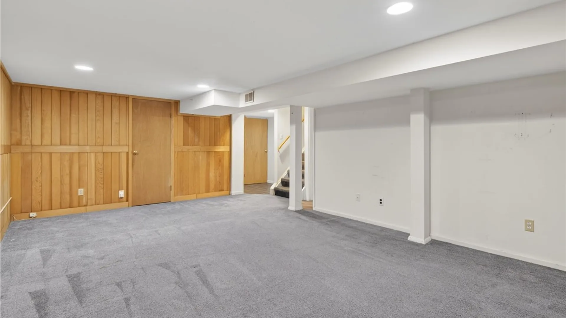 Property at 813 Lamont Circle, Cortlandville, NY 13045 29