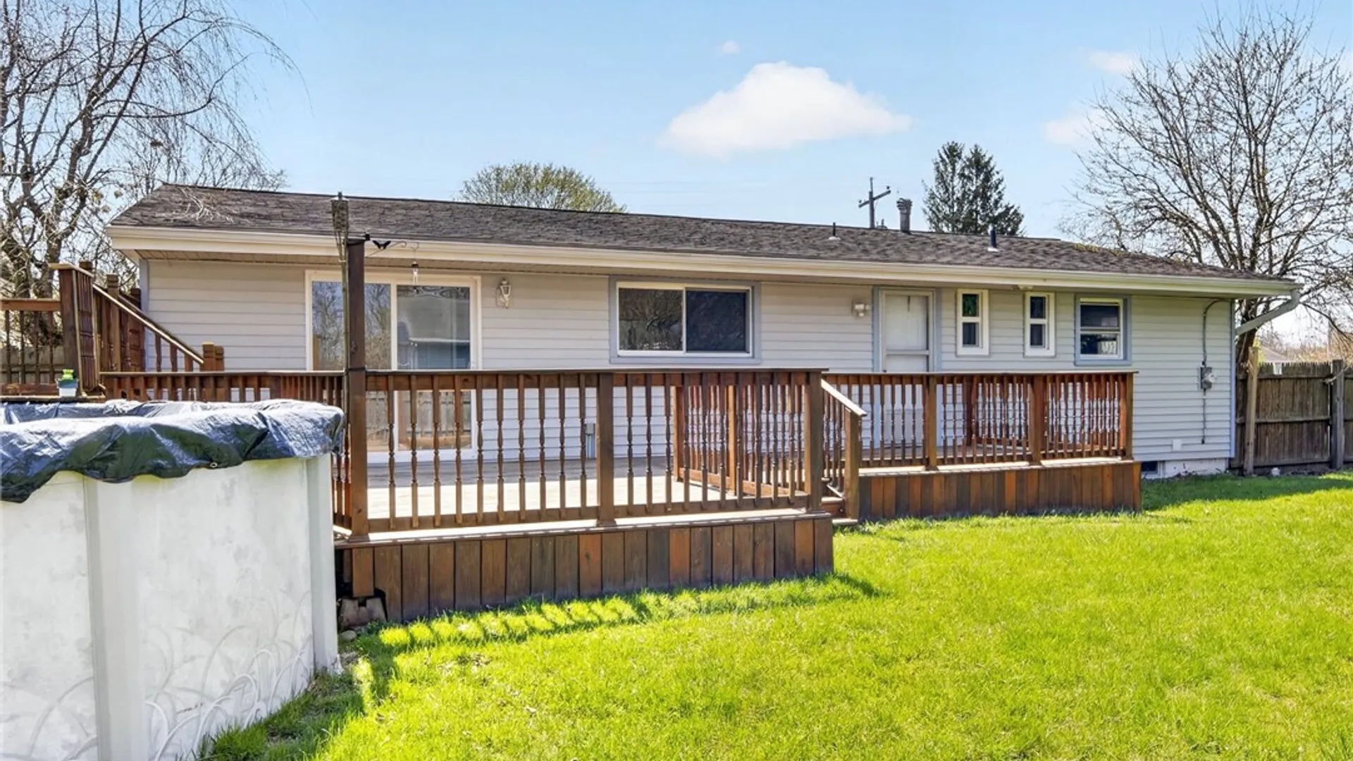 Property at 813 Lamont Circle, Cortlandville, NY 13045 41