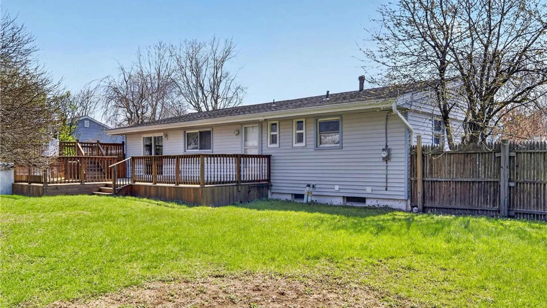 Property at 813 Lamont Circle, Cortlandville, NY 13045 42