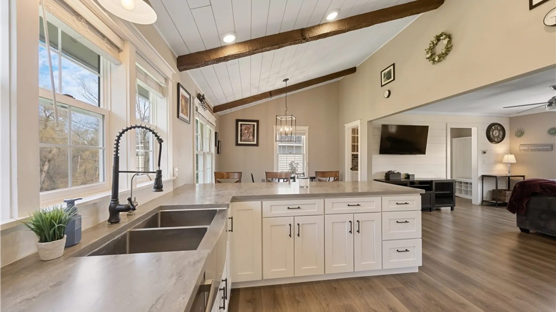 Property at 4035 Nelson Heights Road, Nelson, NY 13035 6