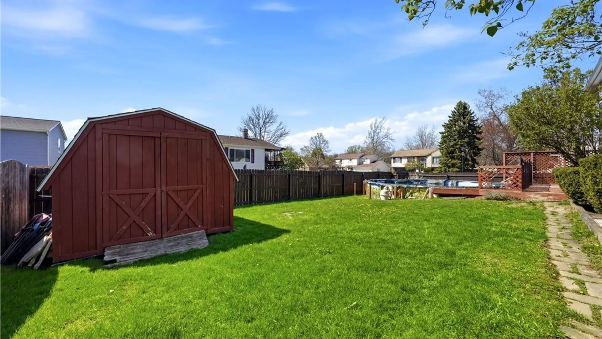 Property at 4528 Roundtree Road, Hamburg, NY 14075 43