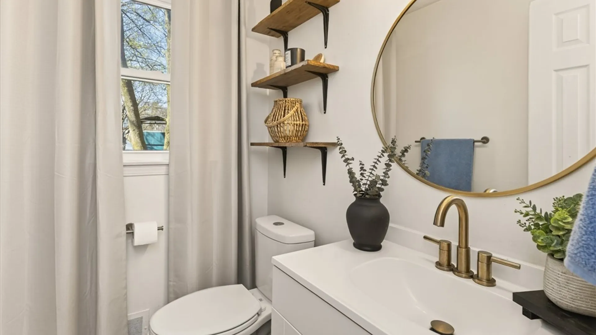 Property at 250 Pine Valley Drive, Greece, NY 14626 15