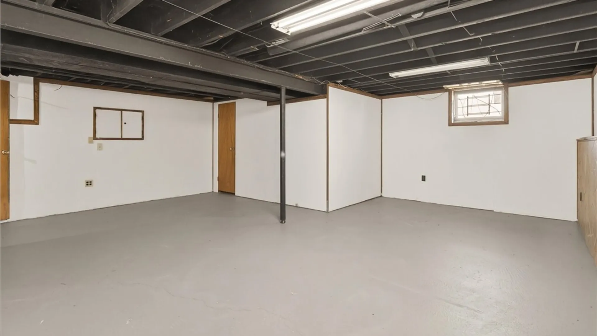 Property at 250 Pine Valley Drive, Greece, NY 14626 38