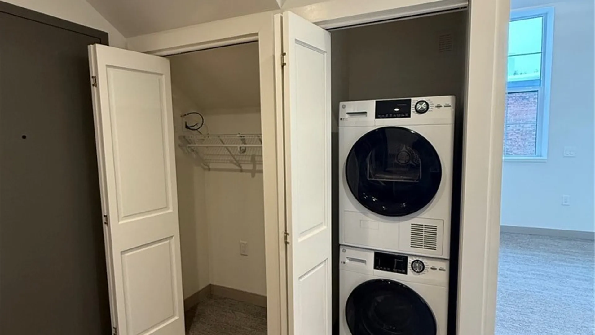 Property at 1117 Fayette Street, Syracuse, NY 13204 6