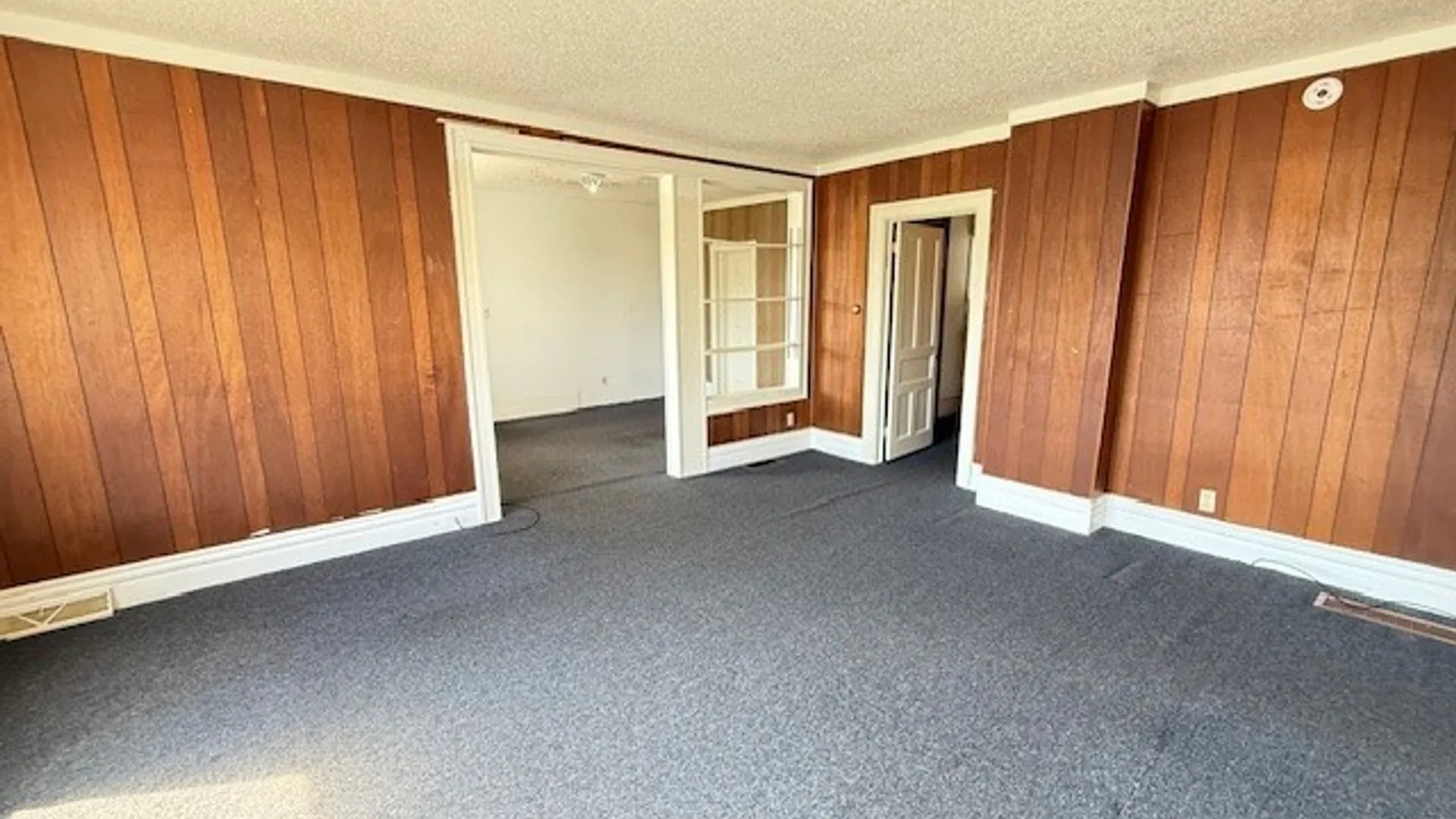 Property at 1816 Military Road, Tonawanda, NY 14217 12