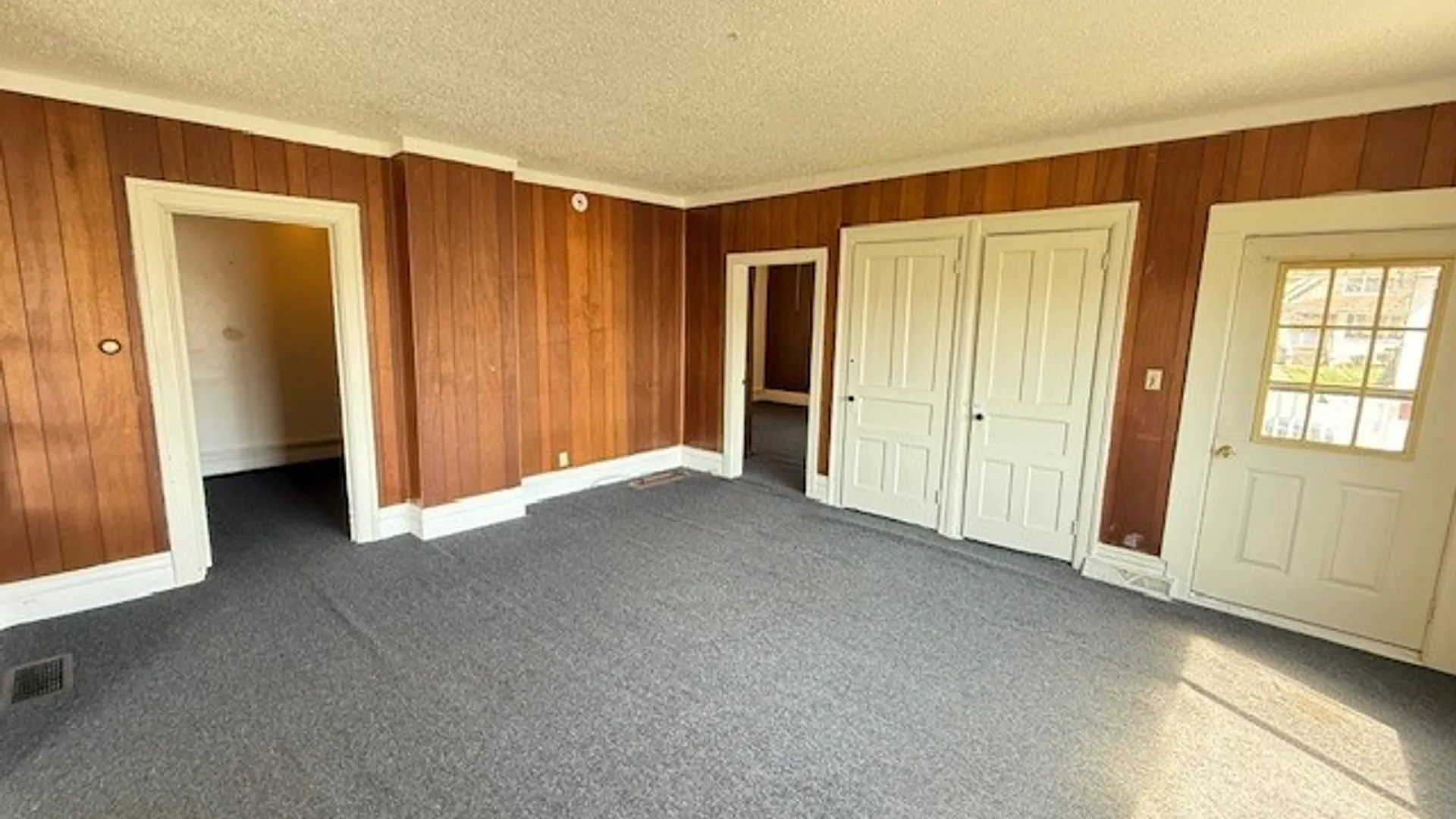 Property at 1816 Military Road, Tonawanda, NY 14217 13