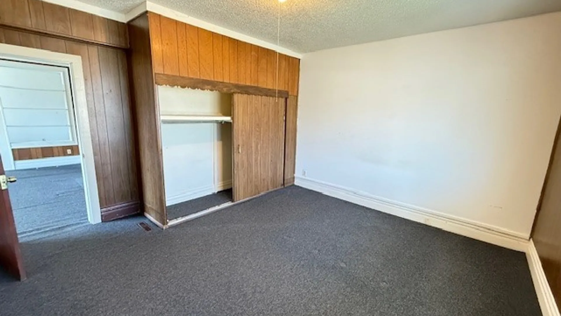 Property at 1816 Military Road, Tonawanda, NY 14217 15