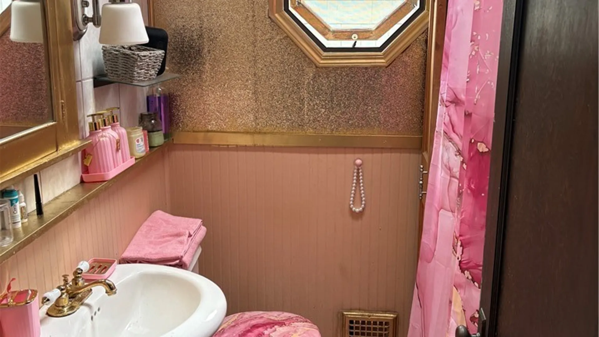 Property at 127 Northrup Place, Buffalo, NY 14214 20