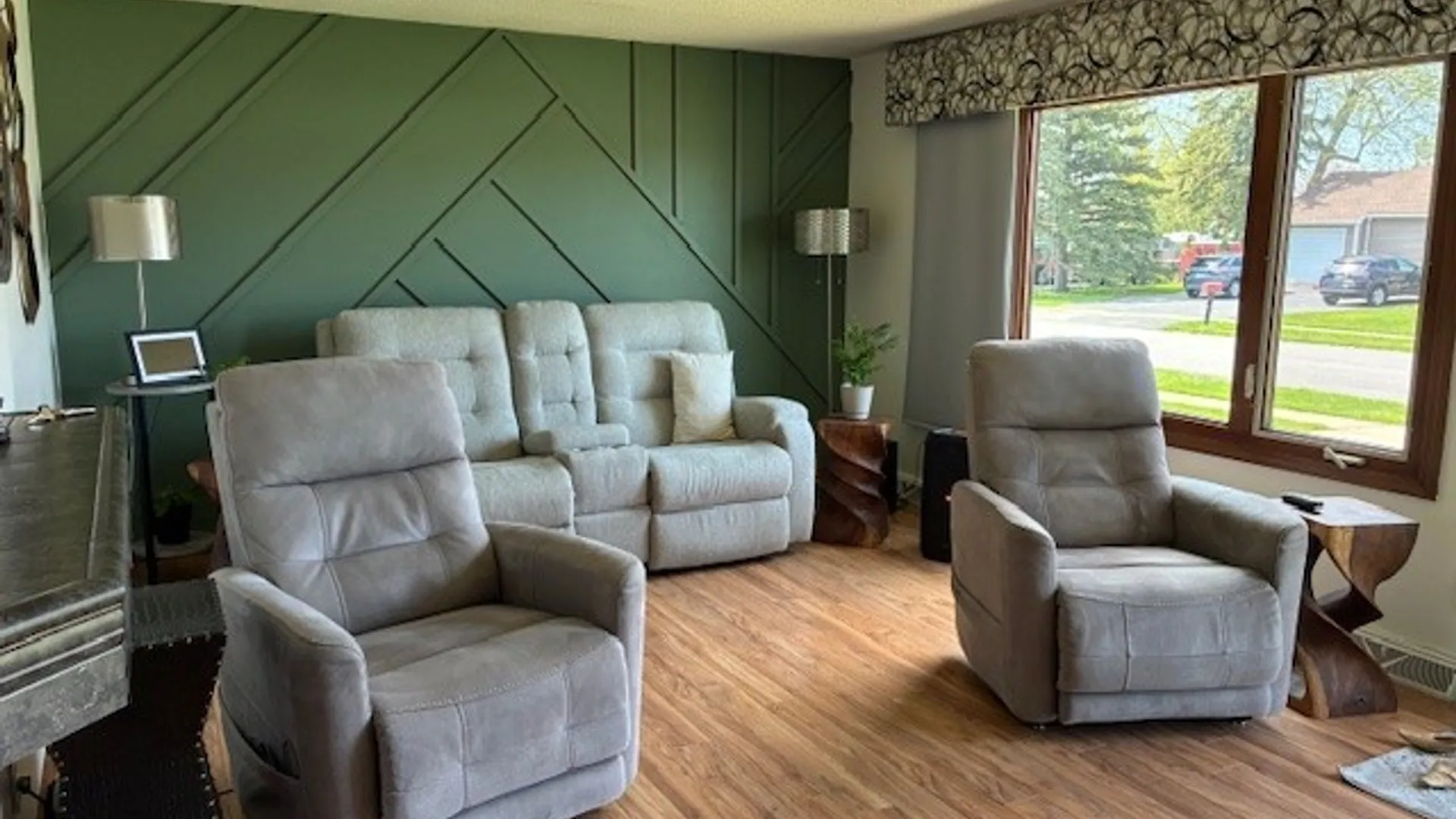Property at 115 Hyland Avenue, Cheektowaga, NY 14043 3