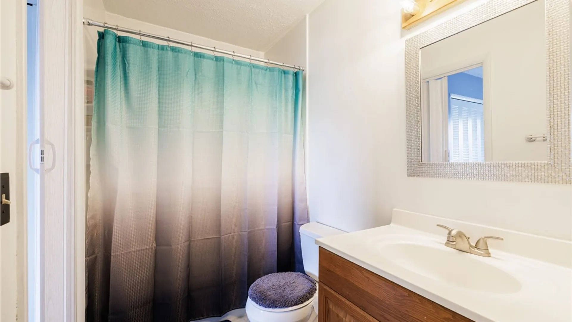 Property at 499 Eastbrooke Lane, Brighton, NY 14618 15