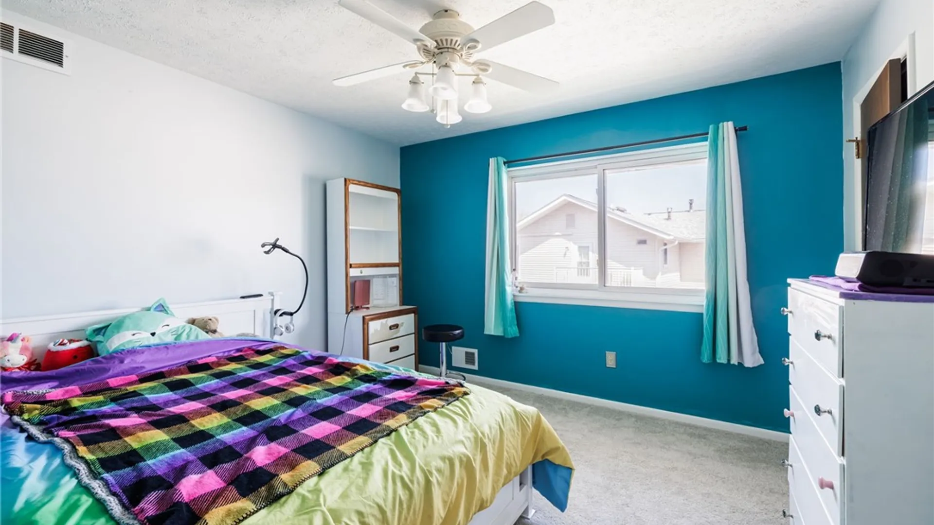 Property at 499 Eastbrooke Lane, Brighton, NY 14618 18