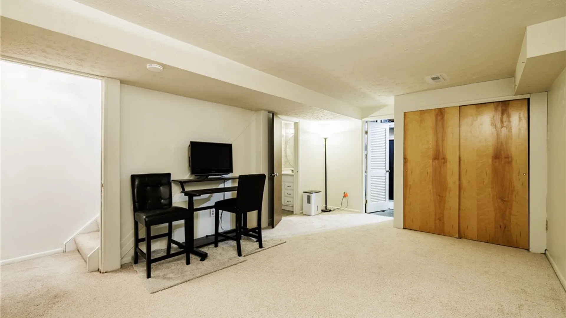 Property at 499 Eastbrooke Lane, Brighton, NY 14618 21