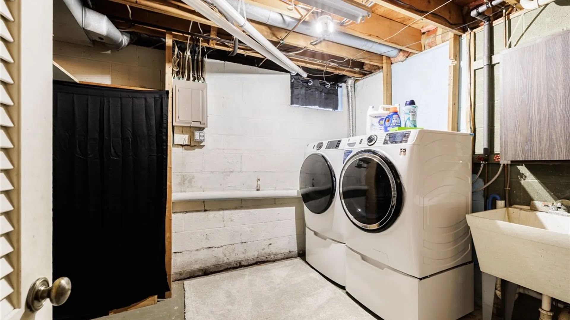 Property at 499 Eastbrooke Lane, Brighton, NY 14618 23