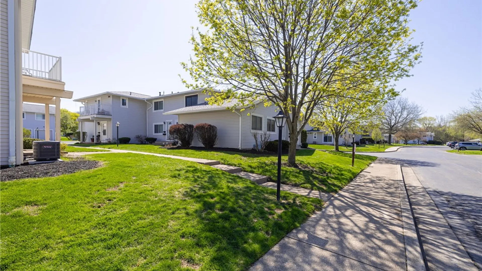 Property at 499 Eastbrooke Lane, Brighton, NY 14618 28