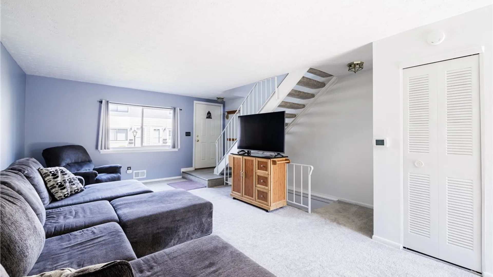 Property at 499 Eastbrooke Lane, Brighton, NY 14618 6