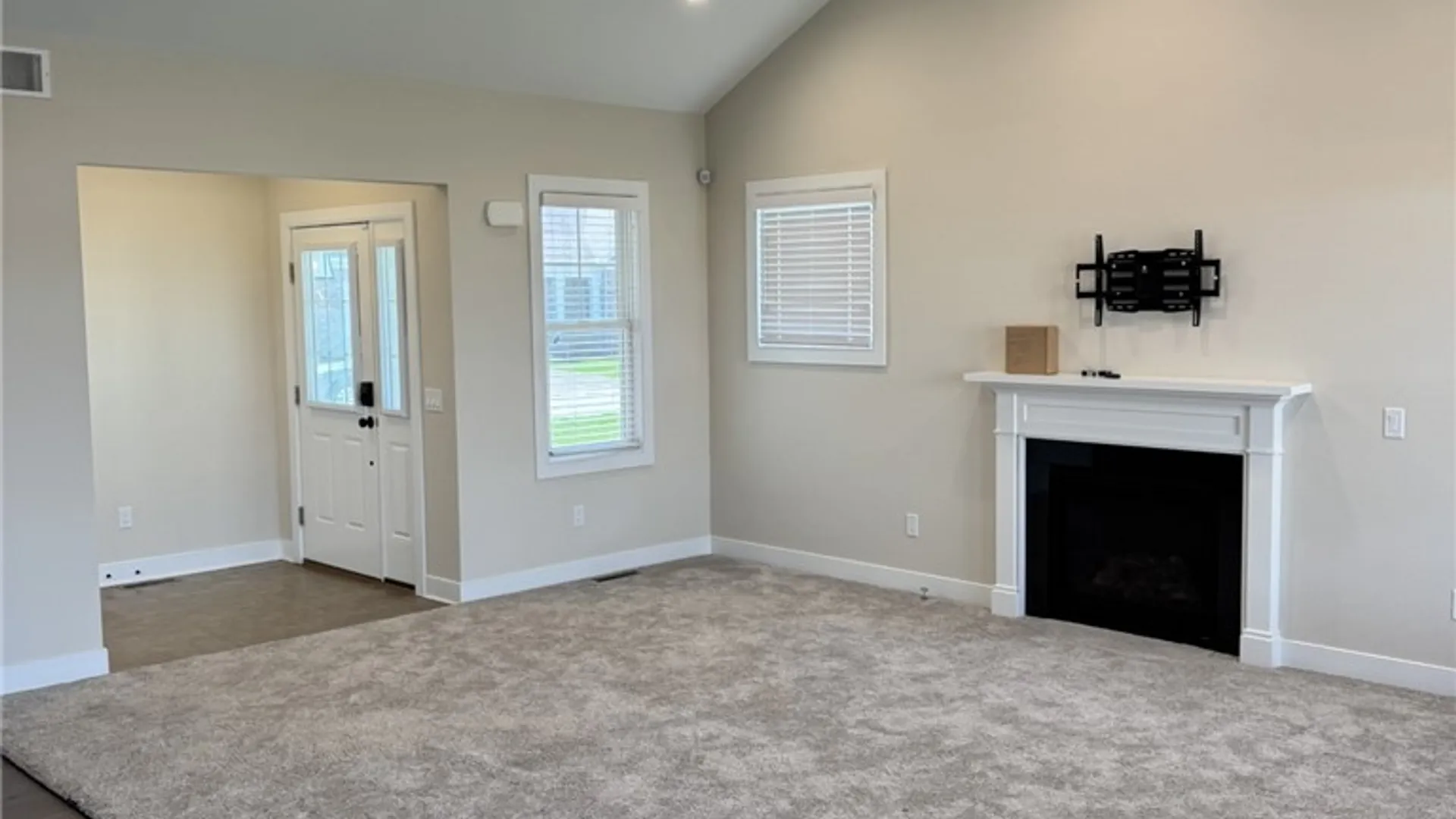 Property at 225 Cos Grande, Brighton, NY 14618 5