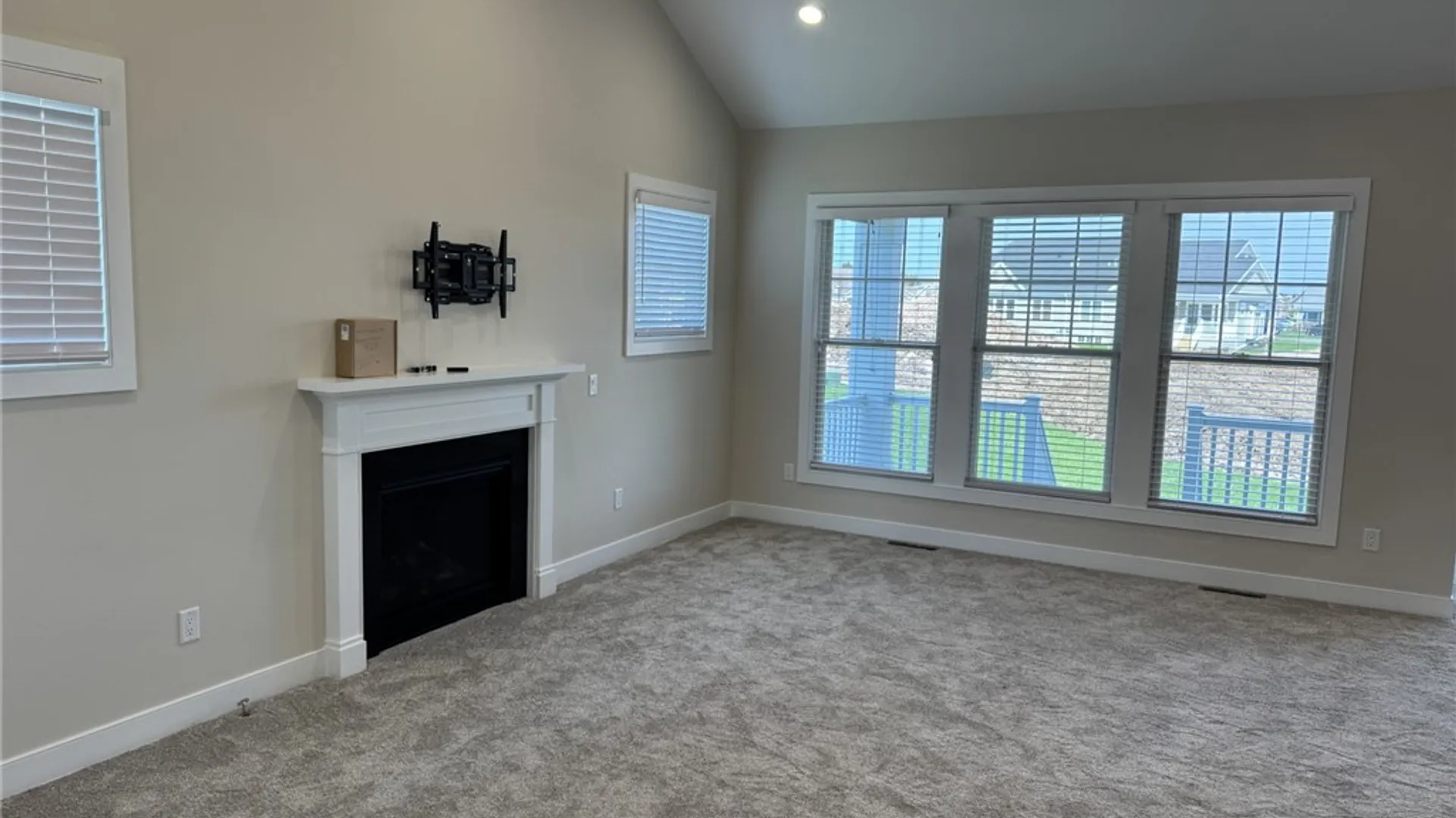 Property at 225 Cos Grande, Brighton, NY 14618 6