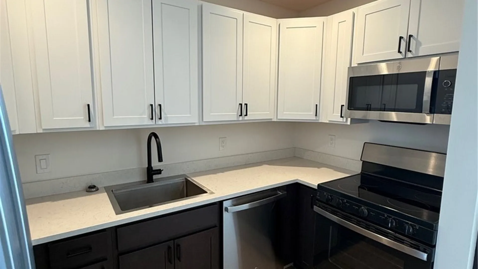 Property at 1117 Fayette Street, Syracuse, NY 13204 4