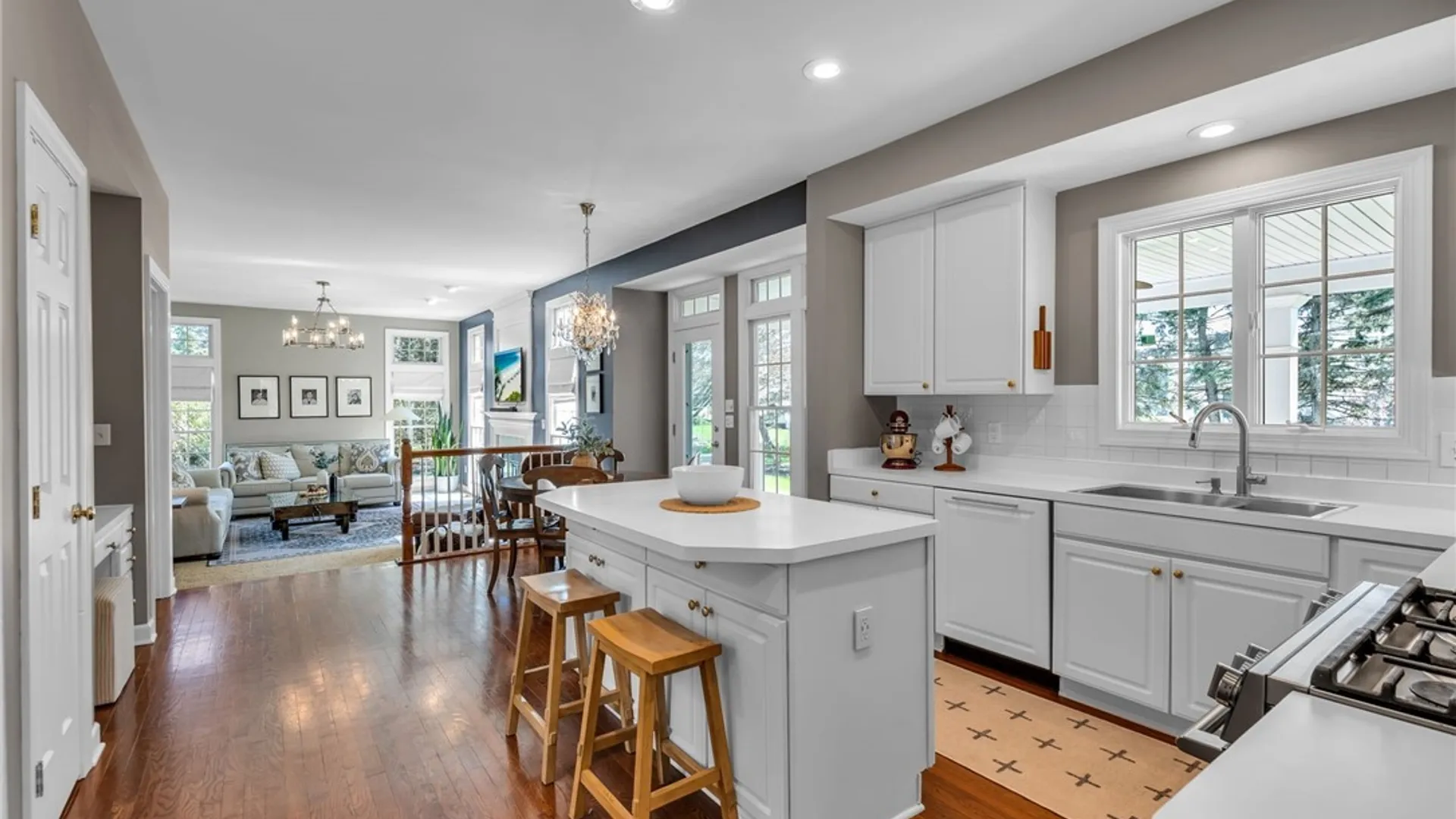 Property at 9357 Juniper Pl, Clarence, NY 14032 17