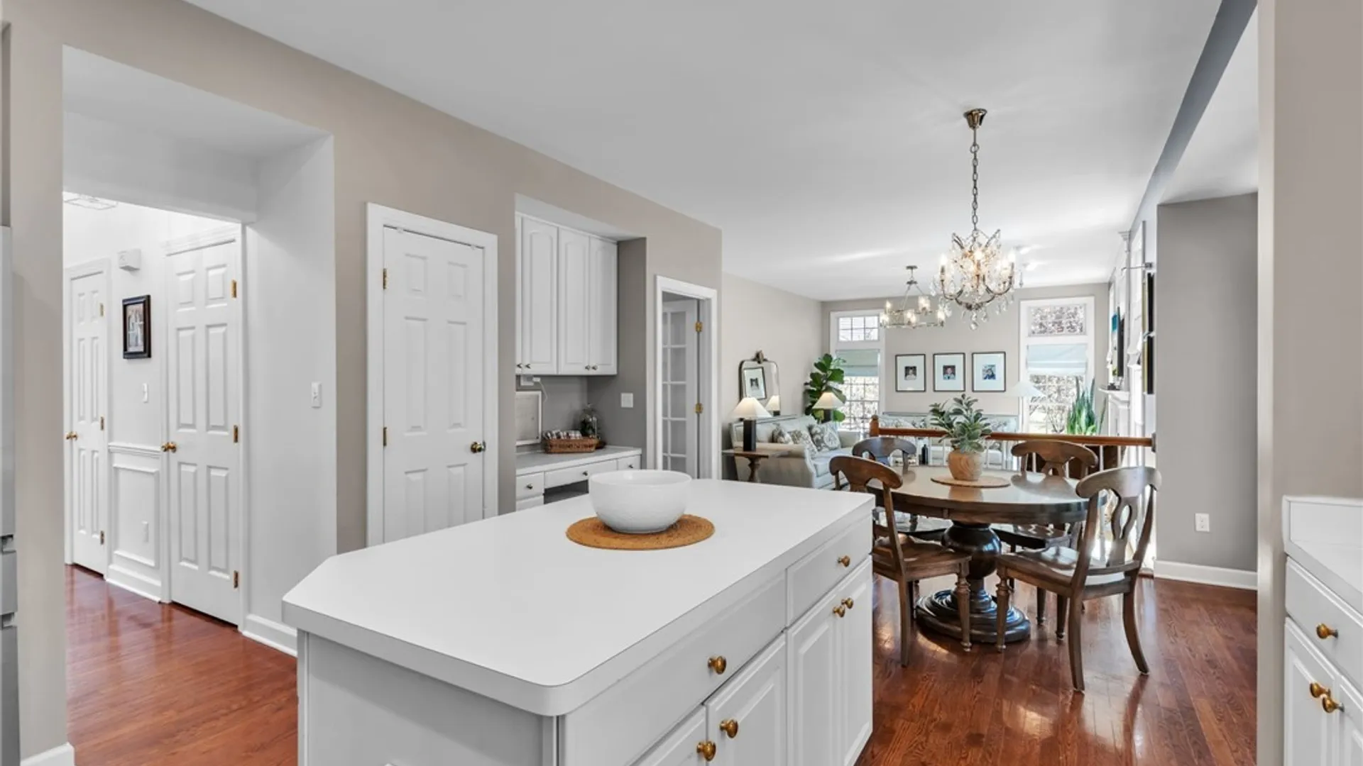 Property at 9357 Juniper Pl, Clarence, NY 14032 18